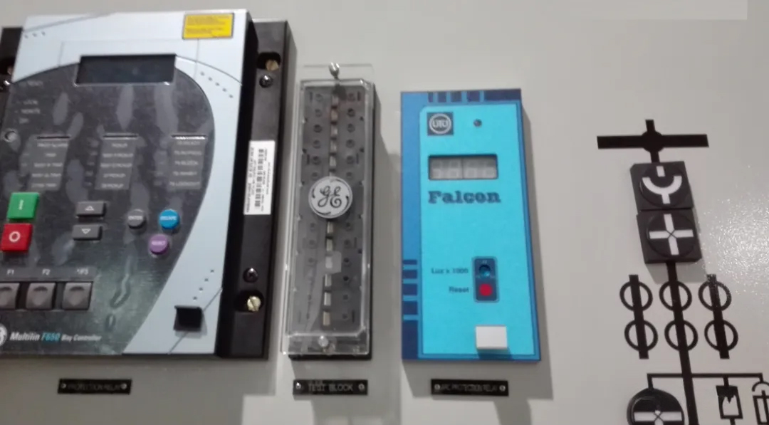 Marine-Type Protection Relay for Switchgear